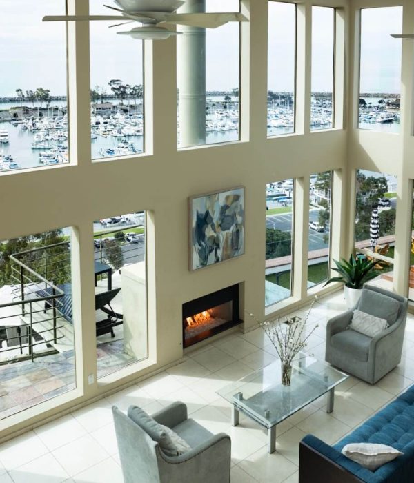 Peaceful home with ocean view supporting mental health